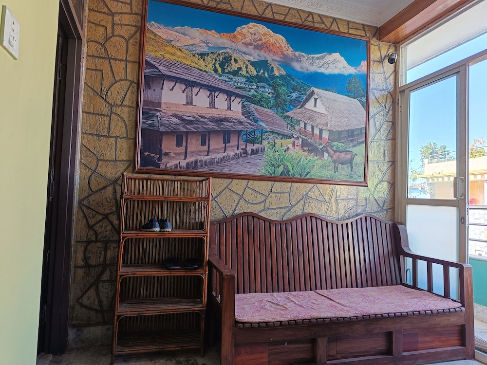 Sara's Backpackers Hotel 59/74