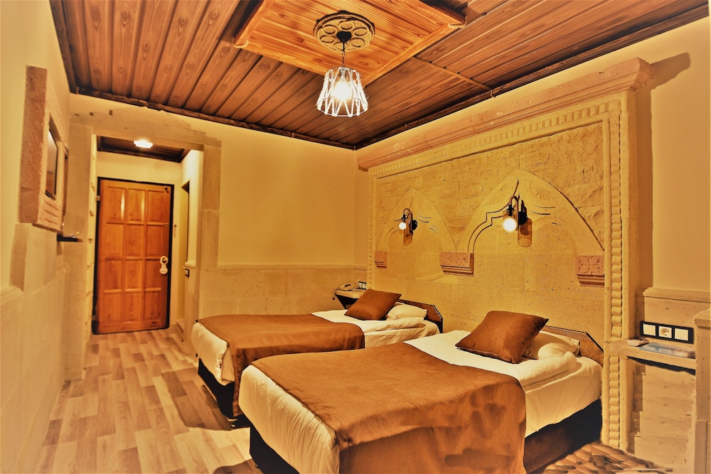 Ciner Hotel 25/50