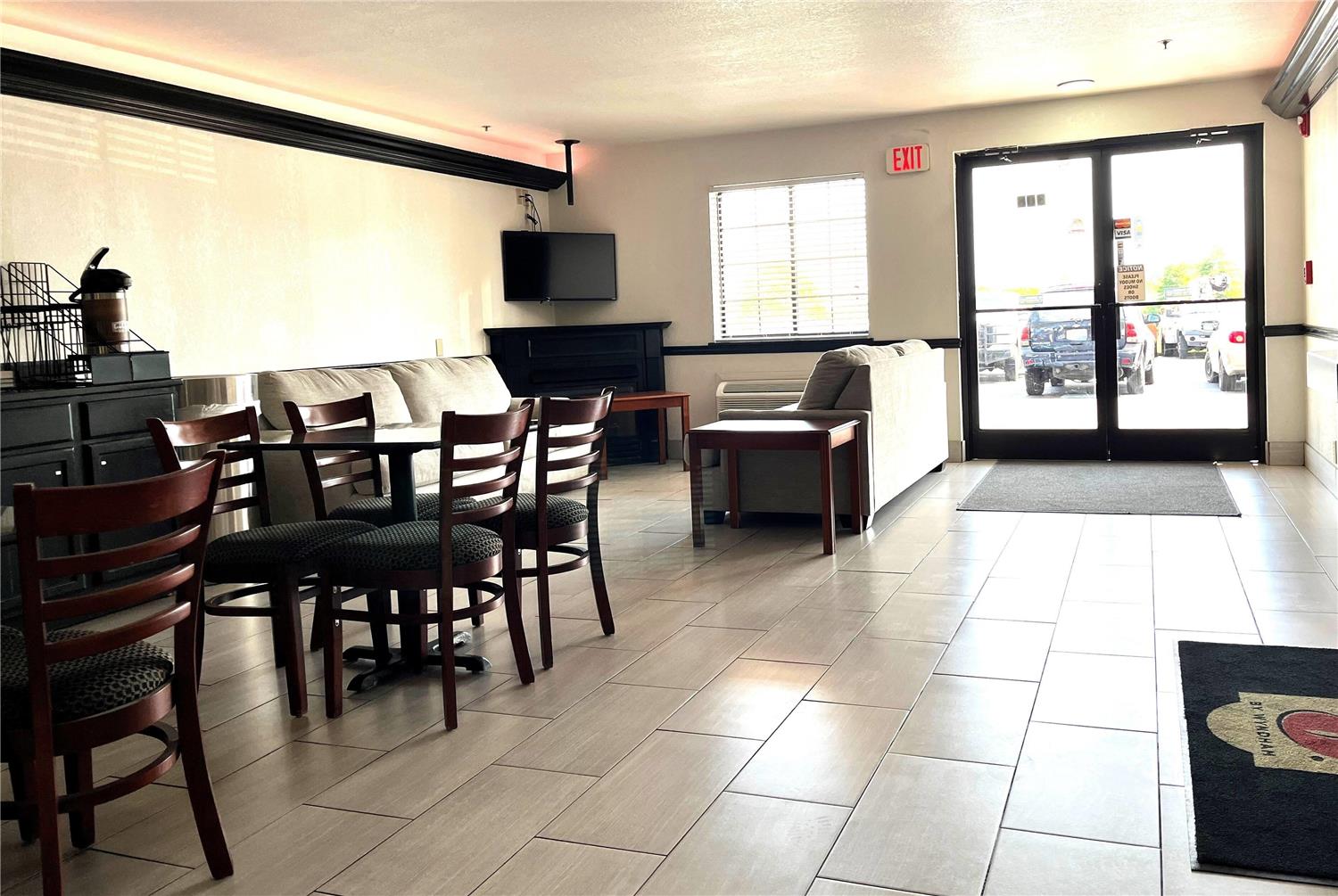Super 8 By Wyndham Madison/Hanover Area 9/17