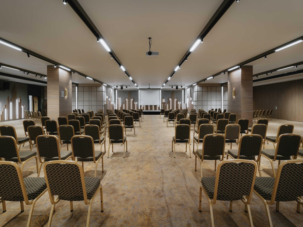 Mercure Trabzon Hotel 66/75