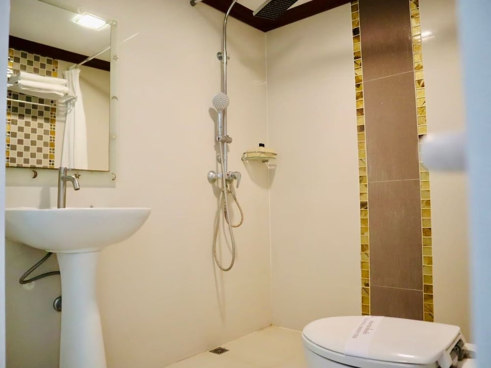 Korat Hotel 86/87