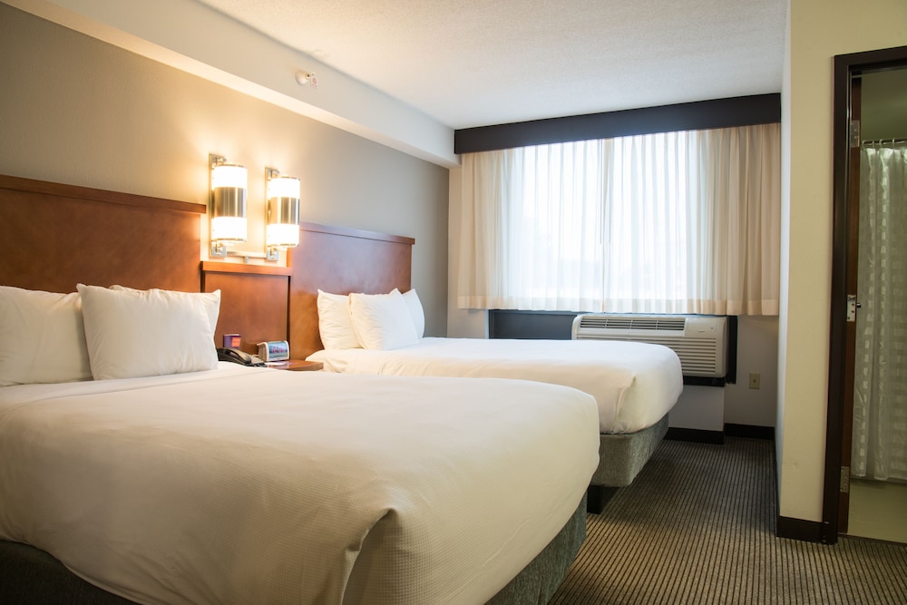 Hyatt Place Minneapolis/Eden Prairie 13/68