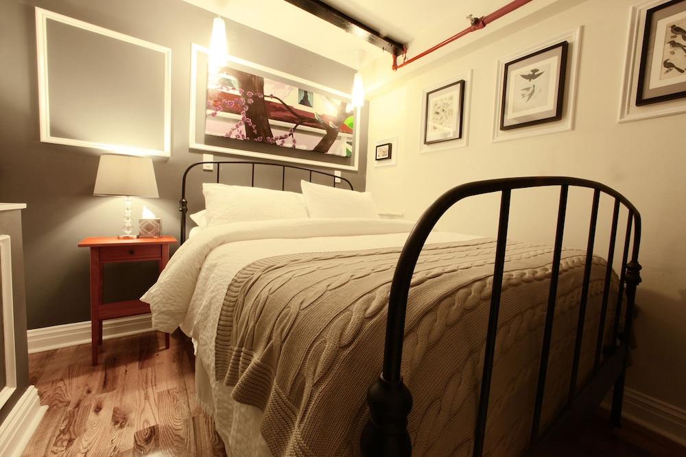 The Box House Hotel Brooklyn 34/79