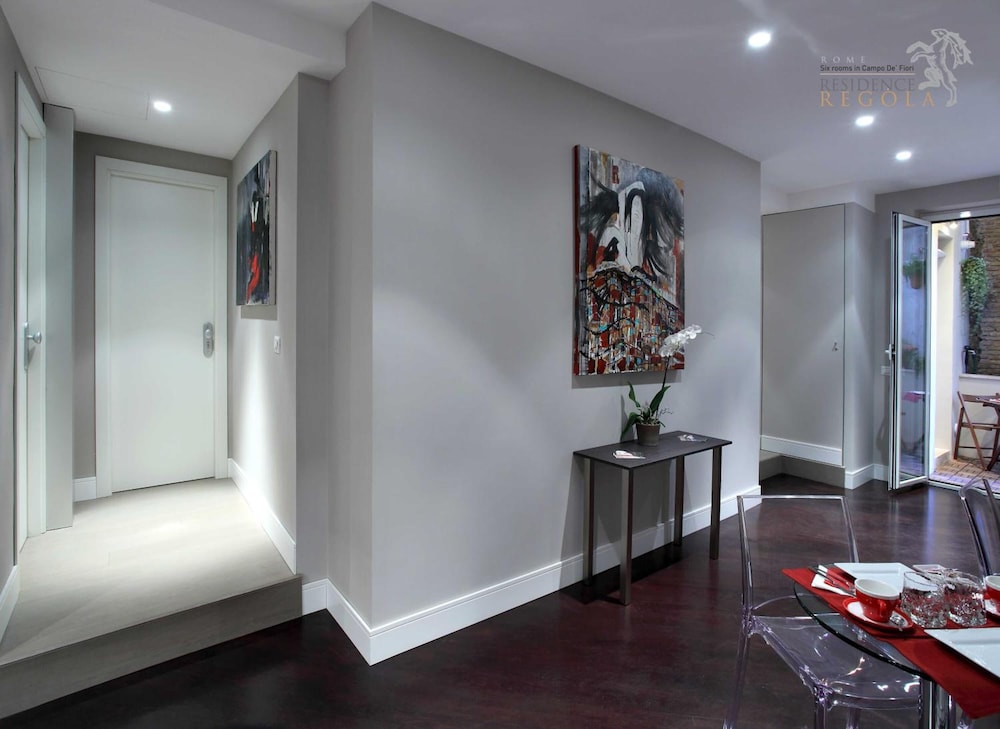 Residence Regola 13/23
