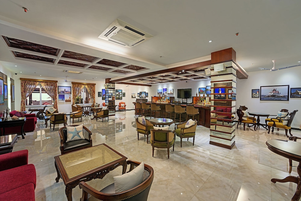 MAYFAIR Palm Beach Resort 53/74