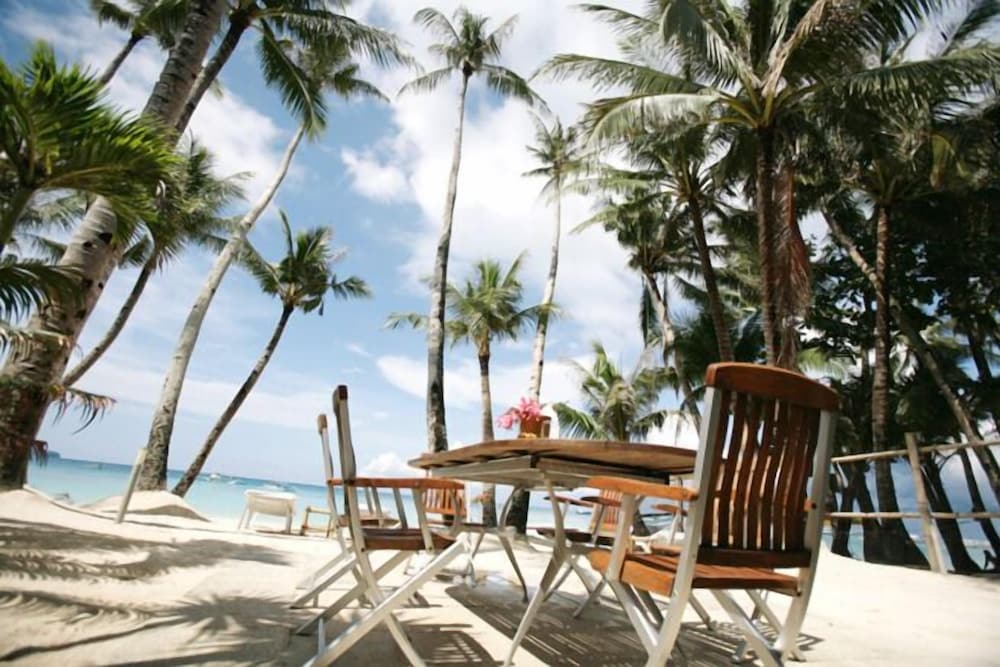 Boracay Beach Houses 40/50