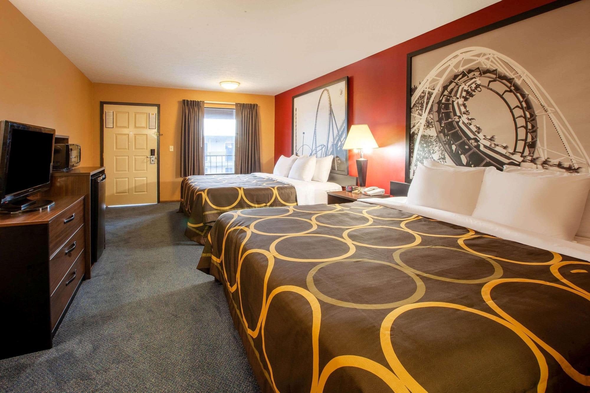 Room, Multiple Beds