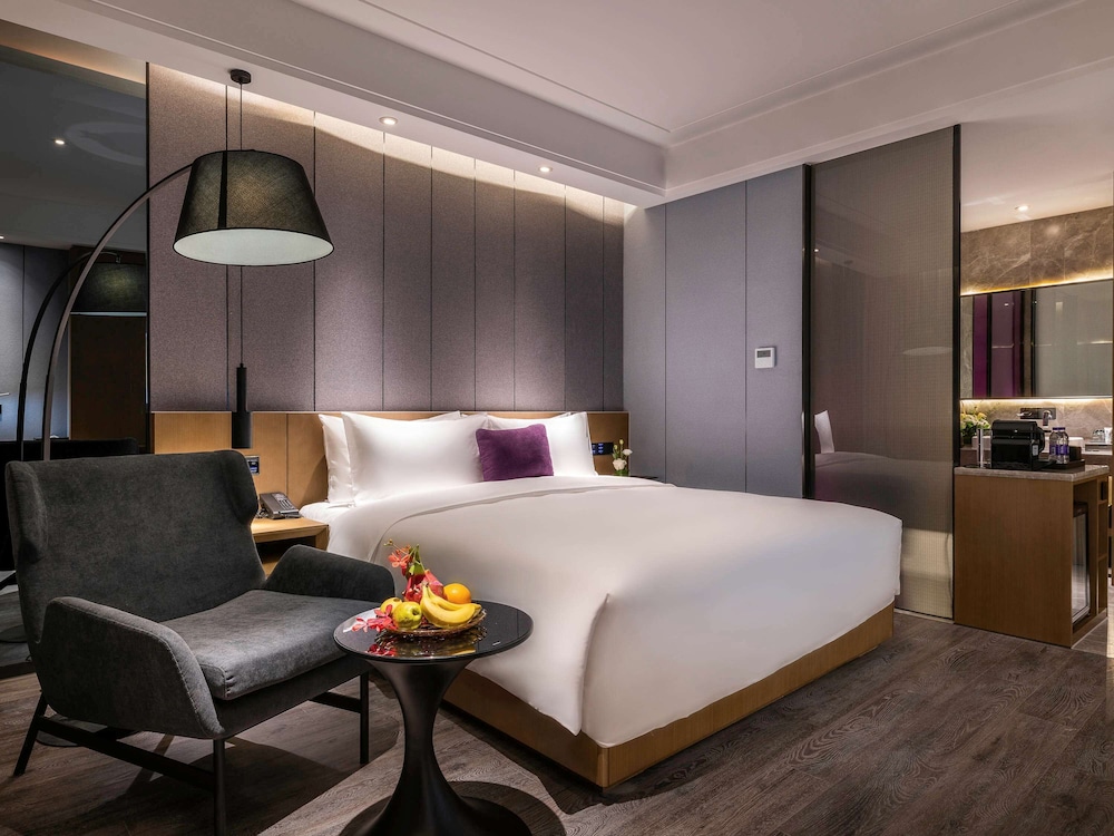 Mercure Kunshan MIXC Hi-tech 25/56