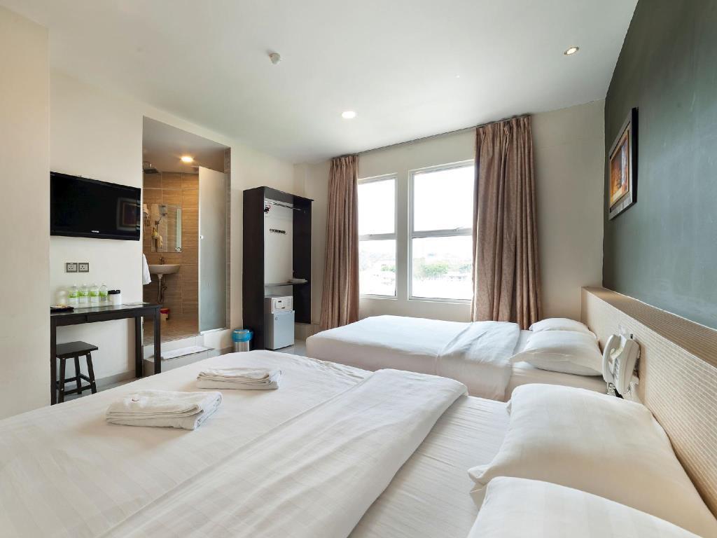 One Avenue Hotel 7/22