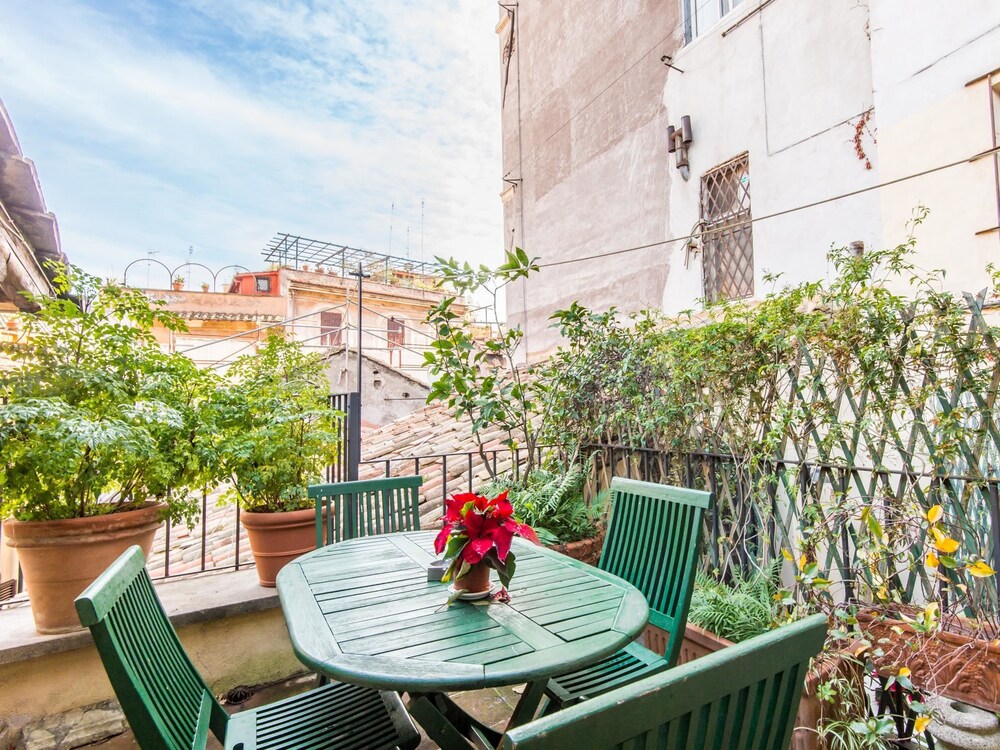 RSH Campo de Fiori Luxury House 23/38