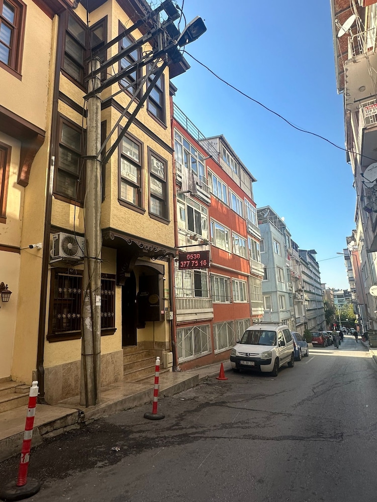 Guner Hotel 36/42