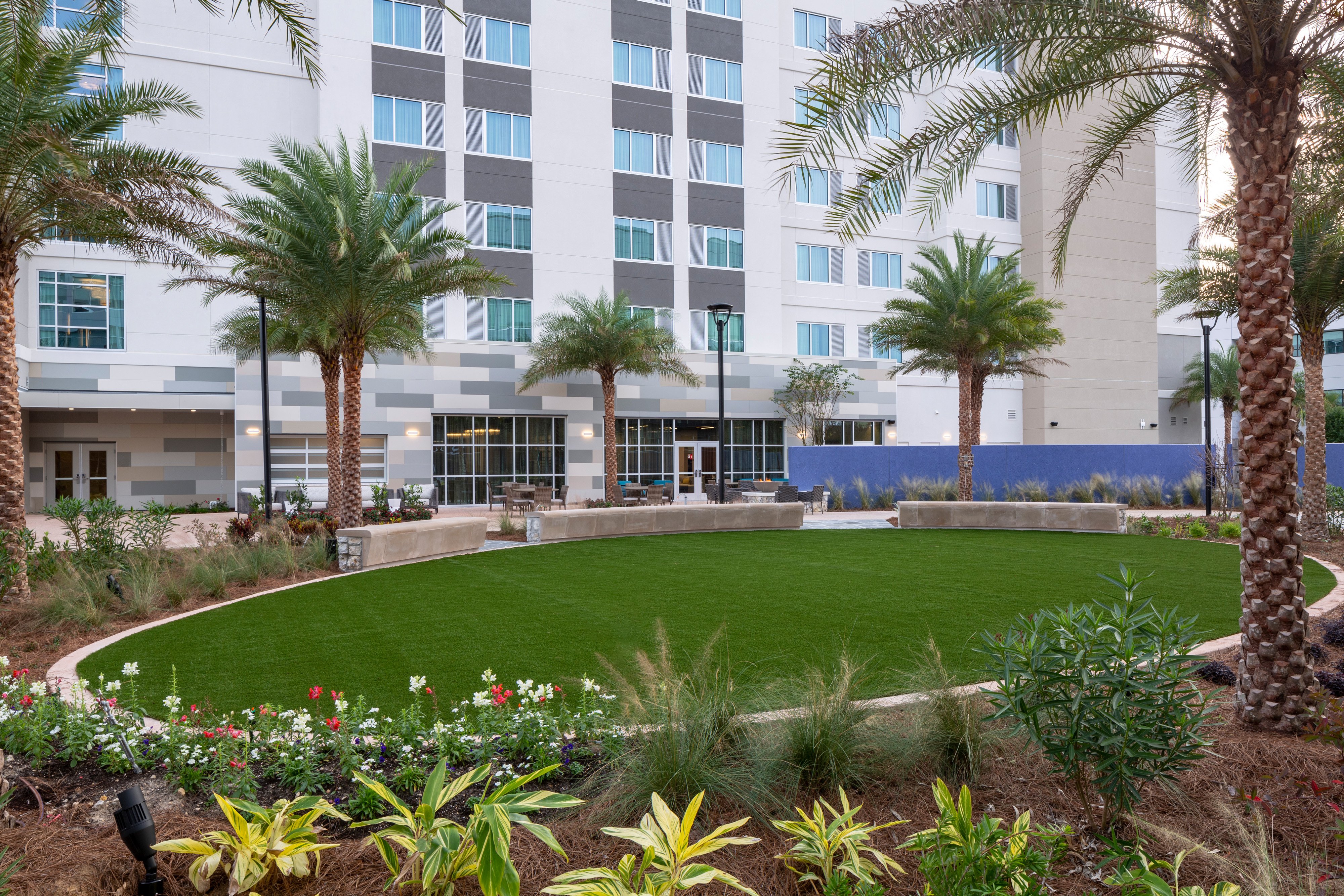 Hotel Indigo Gainesville-Celebration Pointe 68/71