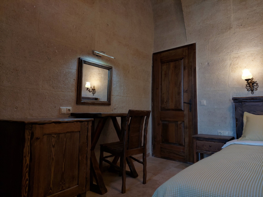 Armesos Cave Hotel 33/50