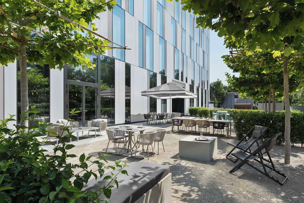 Stellaris Apartment Hotel 39/47