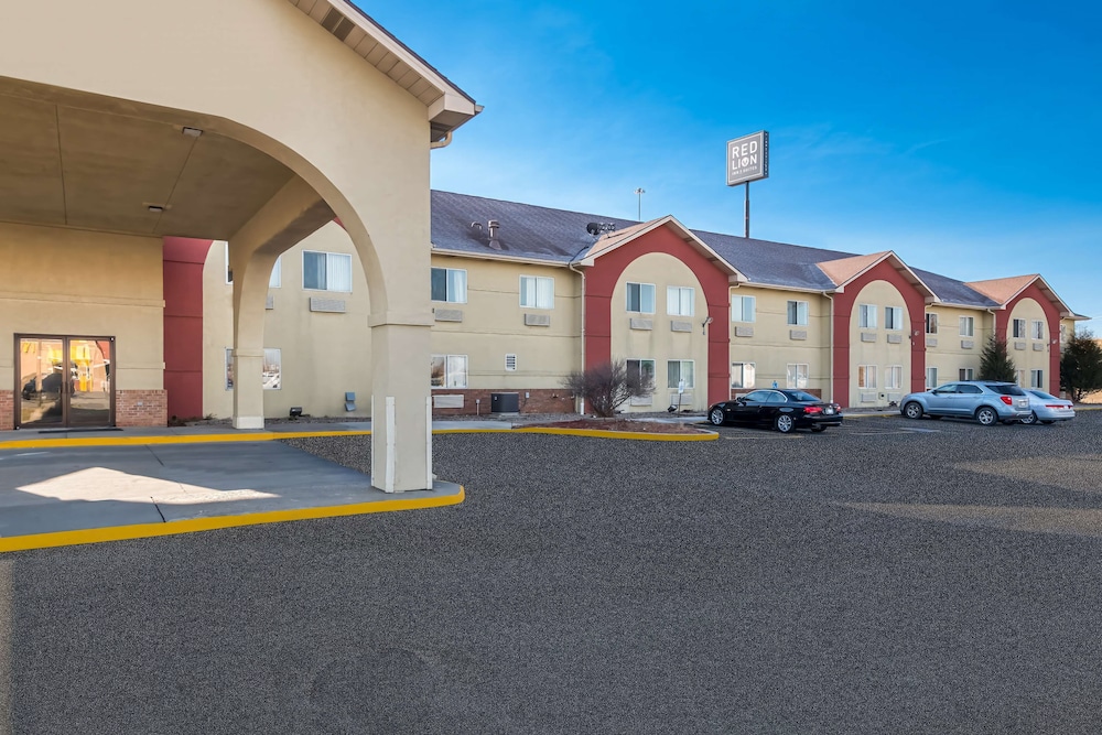 Red Lion Inn & Suites Gretna 24/30