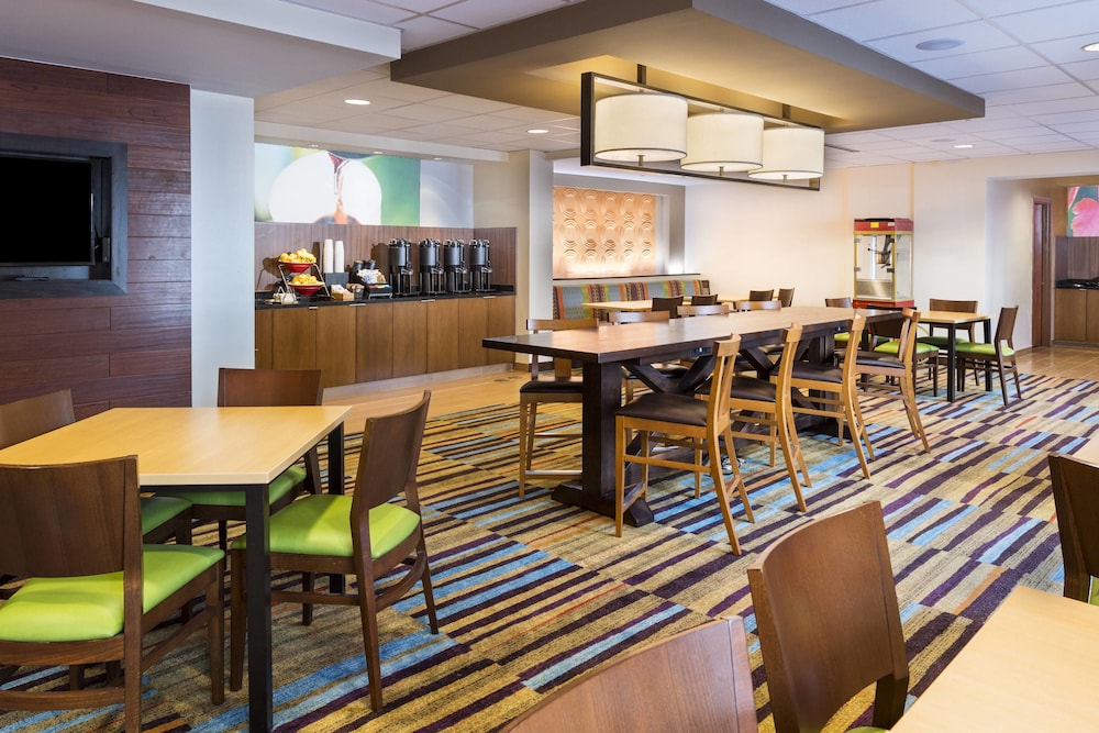 Fairfield Inn Suites Atlanta Perimeter Center 20/24