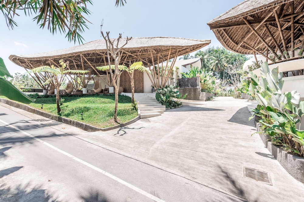Daun Lebar Villas 25/50