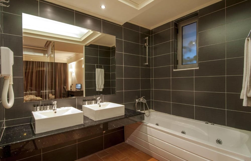 All Senses Nautica Blue Exclusive Resort and Spa By Anayia All Inclusive Resorts 35/36