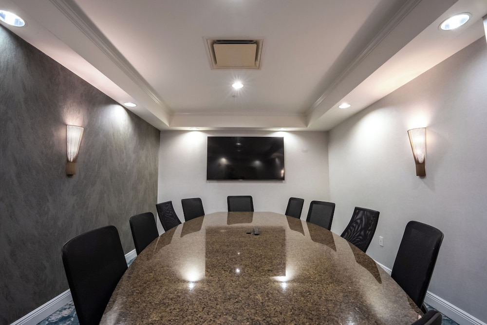 Fairfield Inn Suites Jacksonville Butler Boulevard 39/50