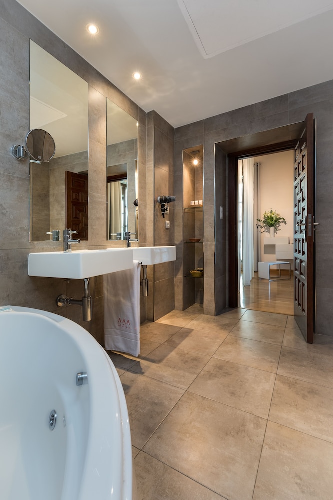 Gar Anat Hotel Boutique 6/81