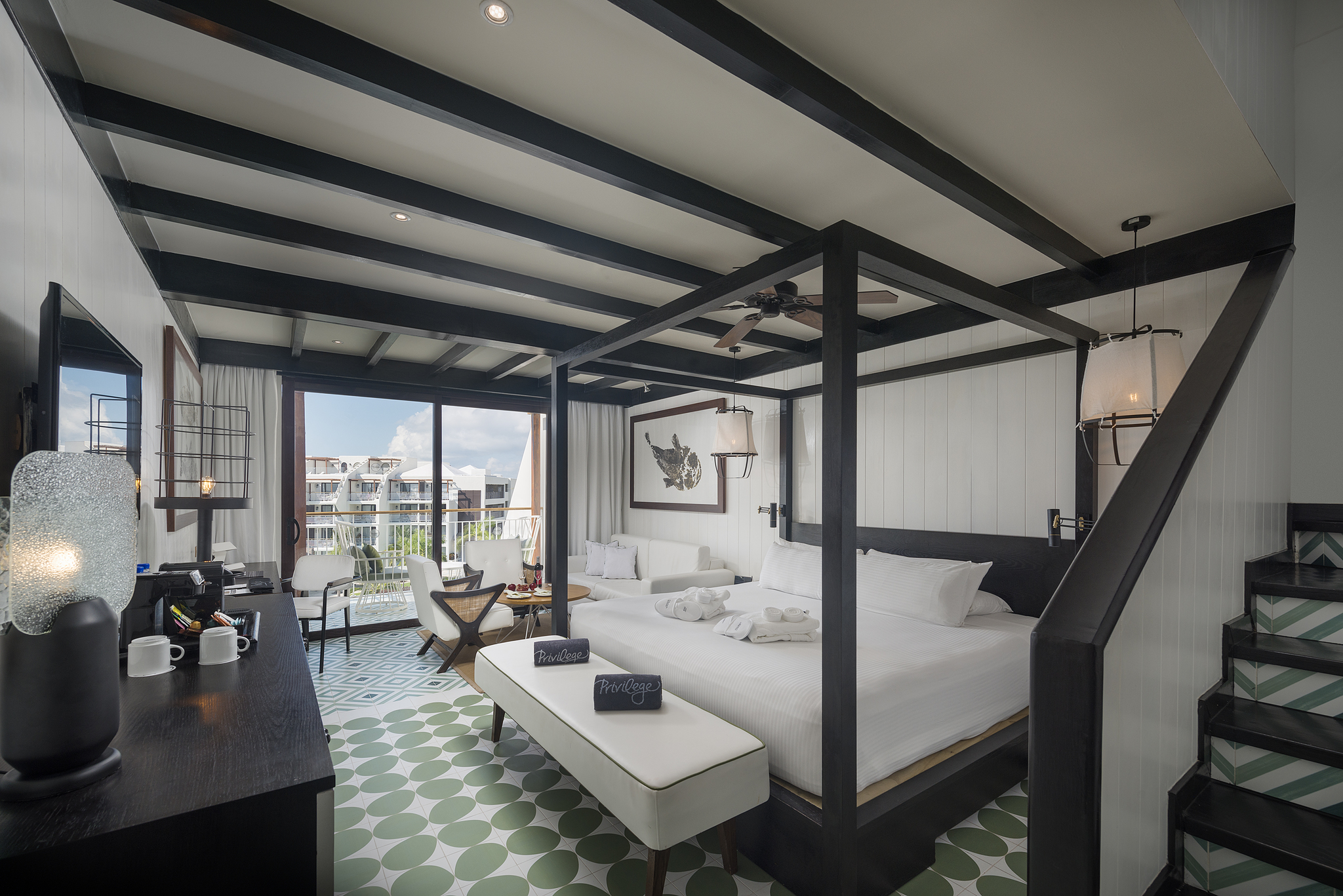 Junior Suite, Deluxe, Pool View