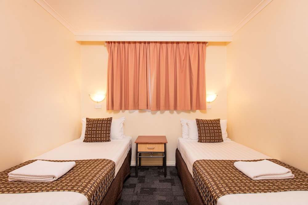 MILDURA INLANDER RESORT 24/40