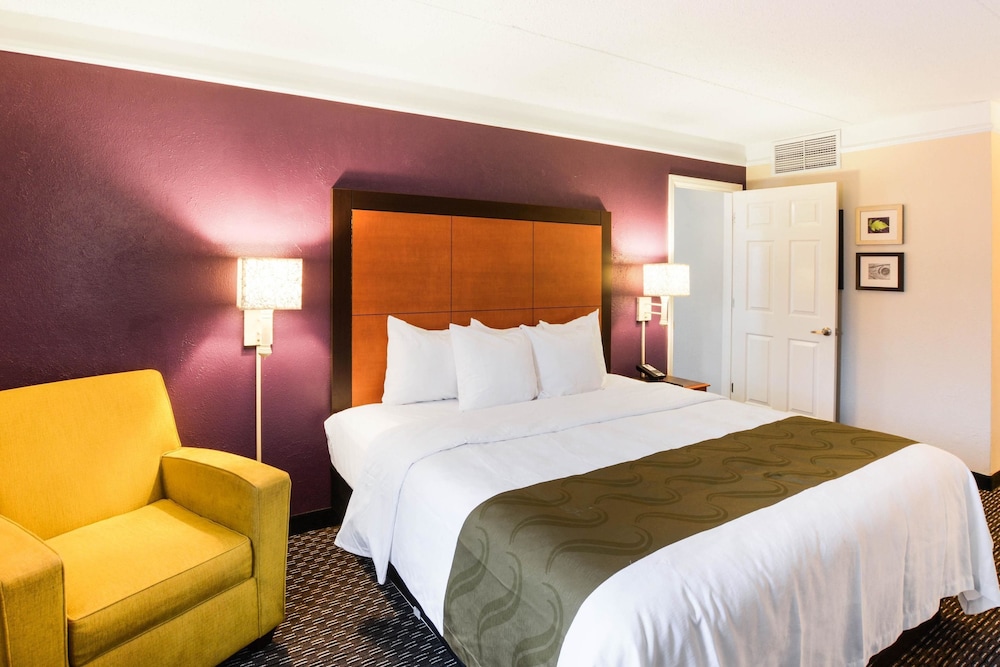 Quality Inn & Suites North Charleston Ashley Phosphate 19/50