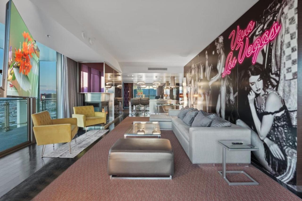 The Celine Riviera Suite at Palms Place 20/42