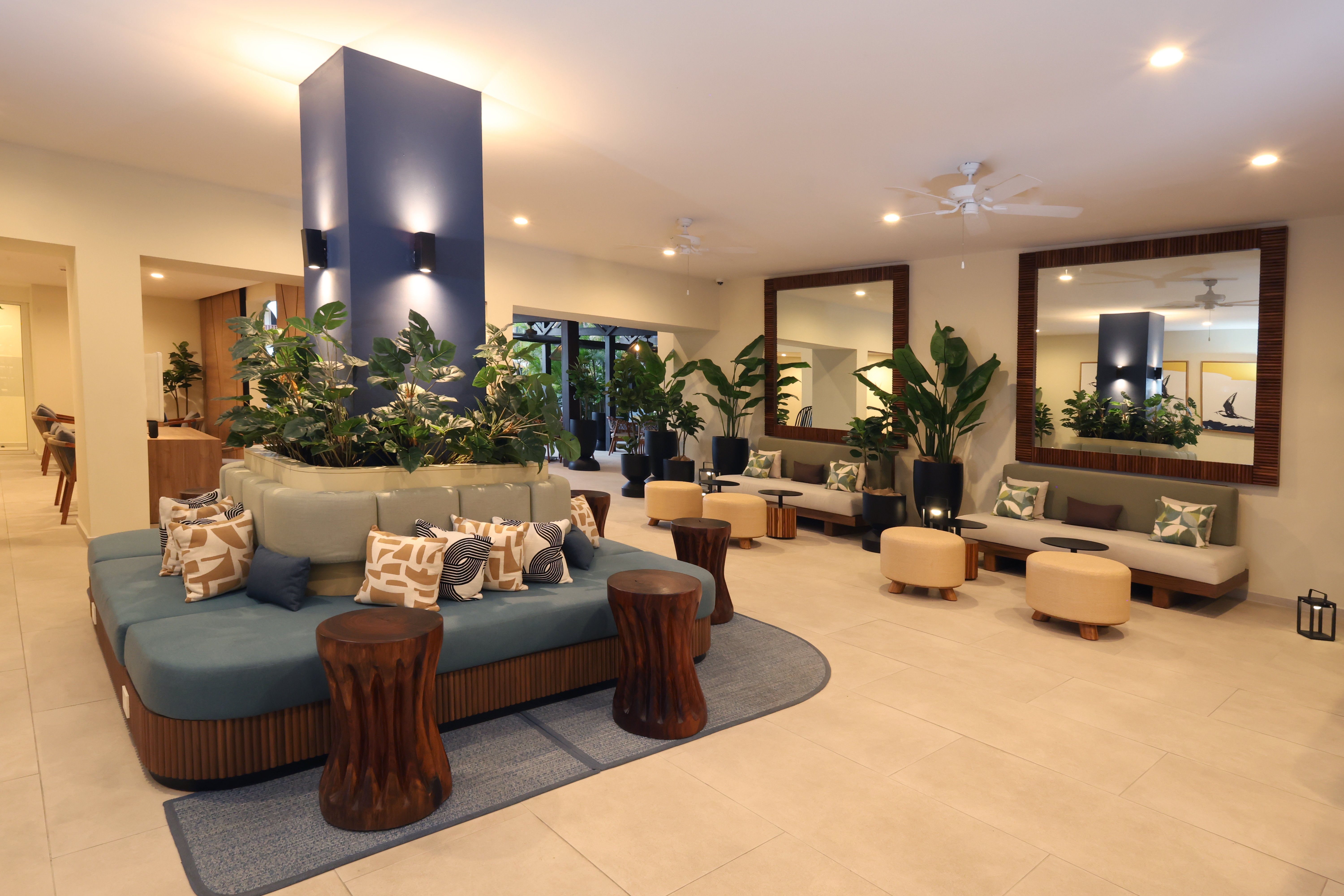 Voco Surfside Aruba by IHG 45/90