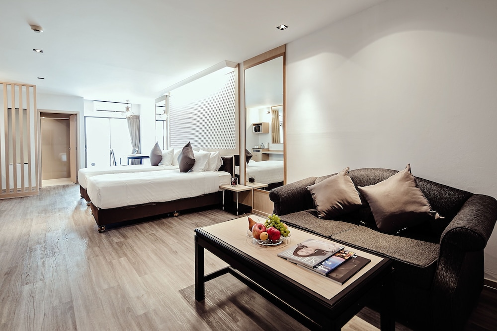 Three Sukhumvit Hotel Sha Plus Certified 47/70