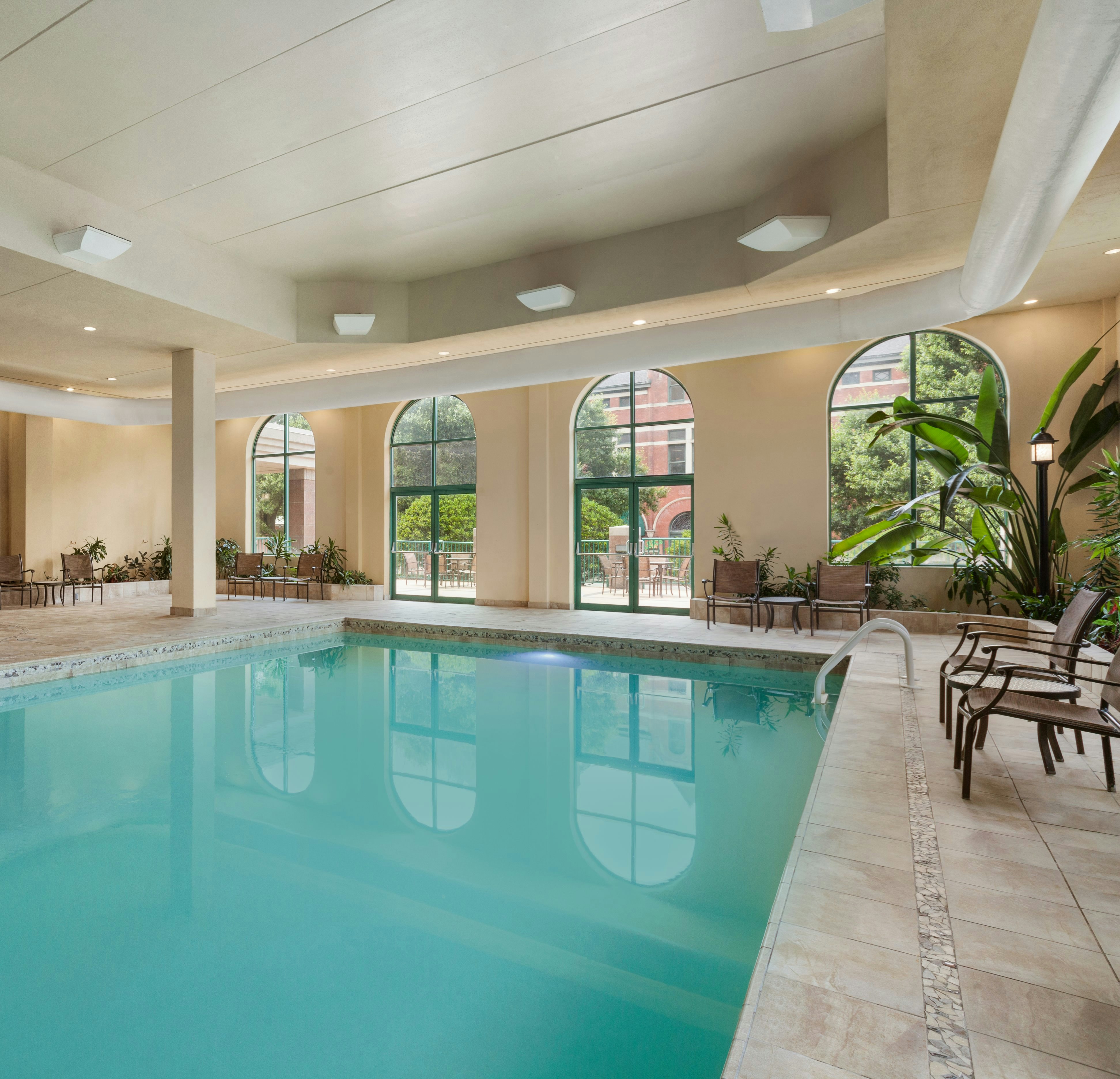 Embassy Suites by Hilton Montgomery Hotel & Conference Center 15/50