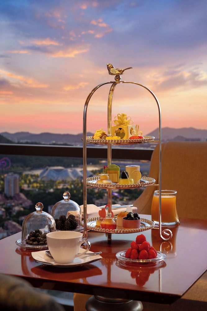 Shangri-La Suzhou 18/50