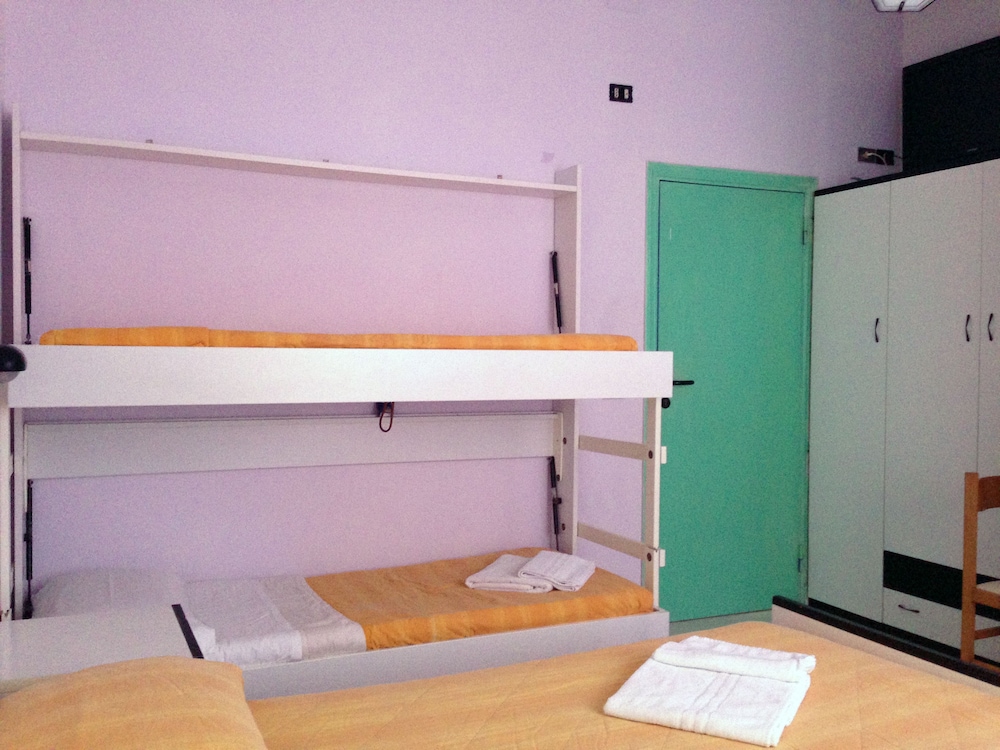 Hotel Leonardo &amp; Residenza Marconi 26/50