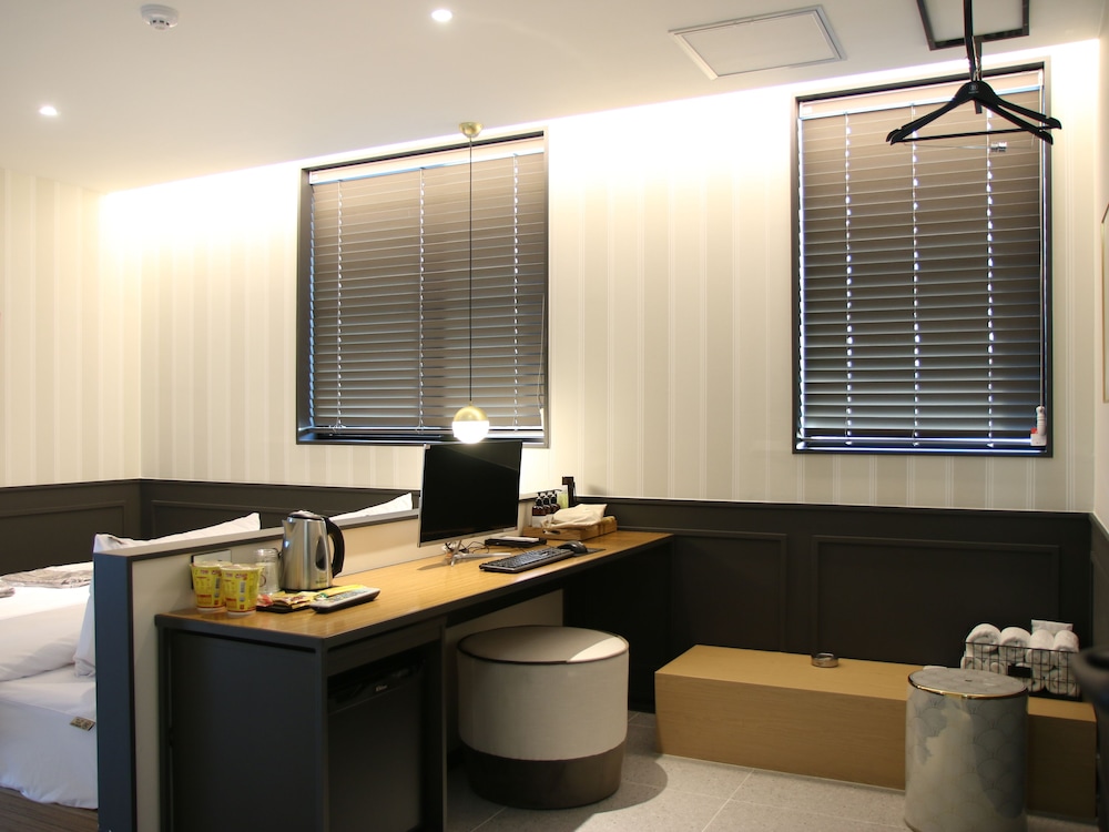 Changwon Brown dot Hotel Palyong 35/39