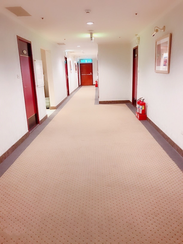 The Koos Hotel 44/49