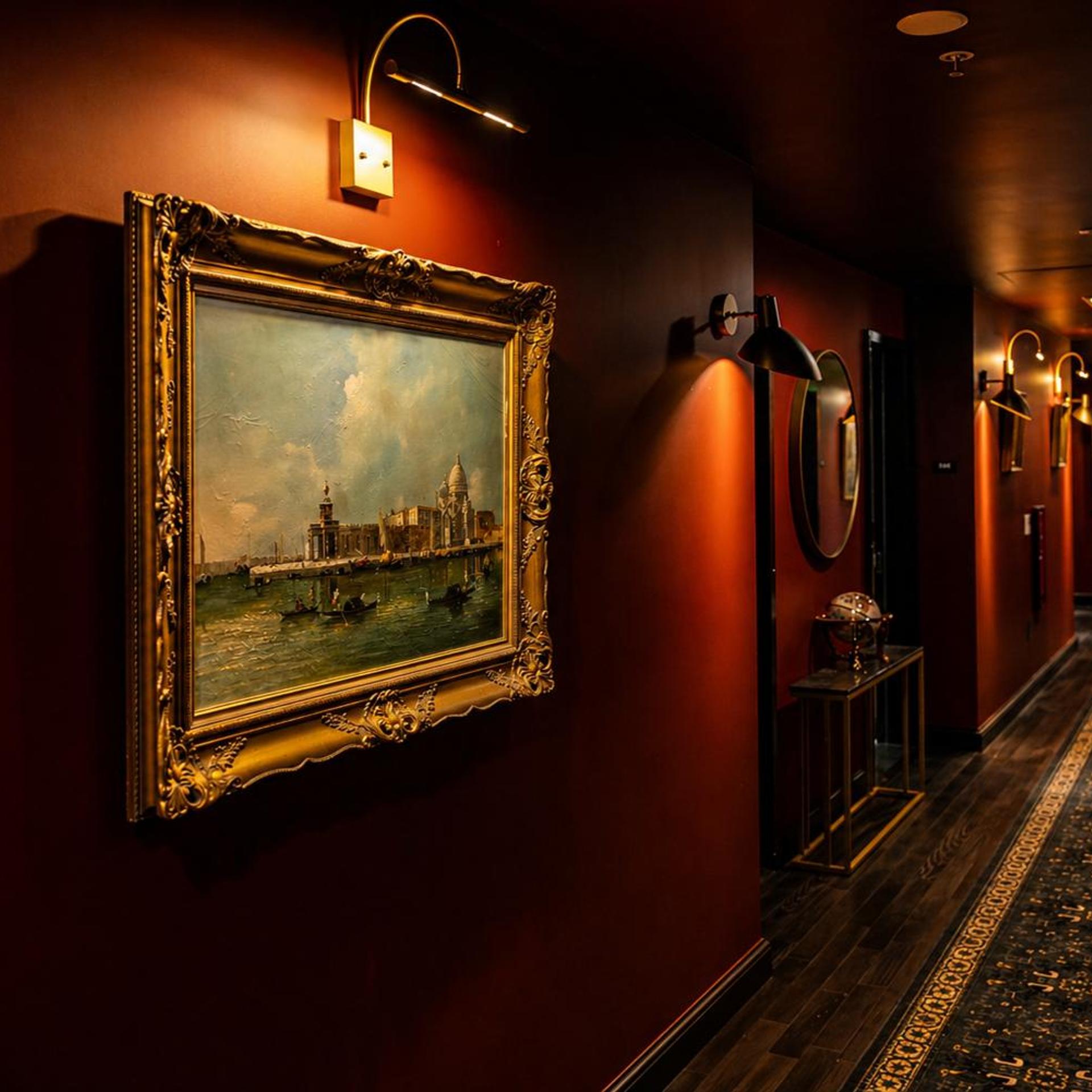 Whisky Hotel 30/43