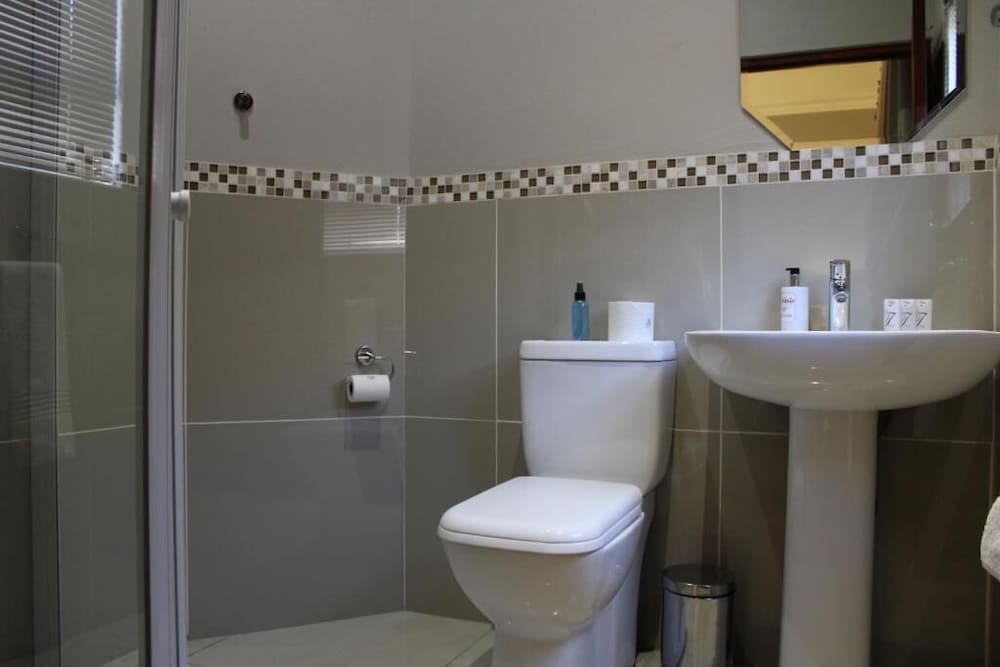 Abiento Guesthouse 50/50
