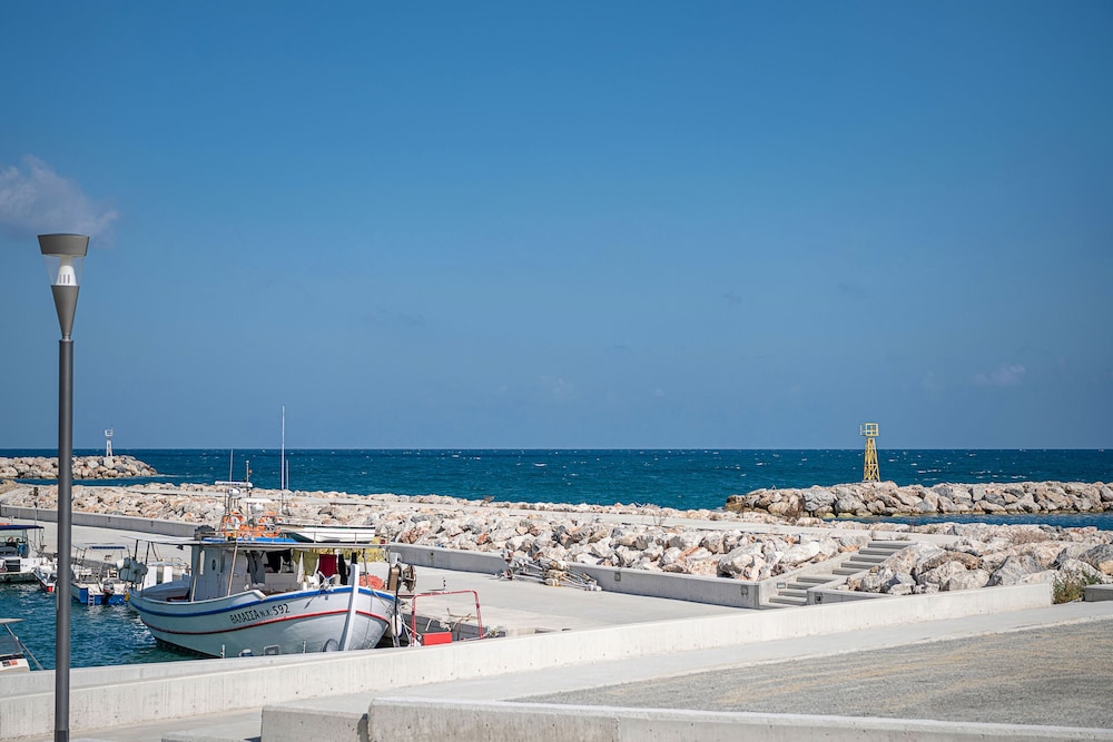 Avra Apartments Kolymbari Harbour 44/50