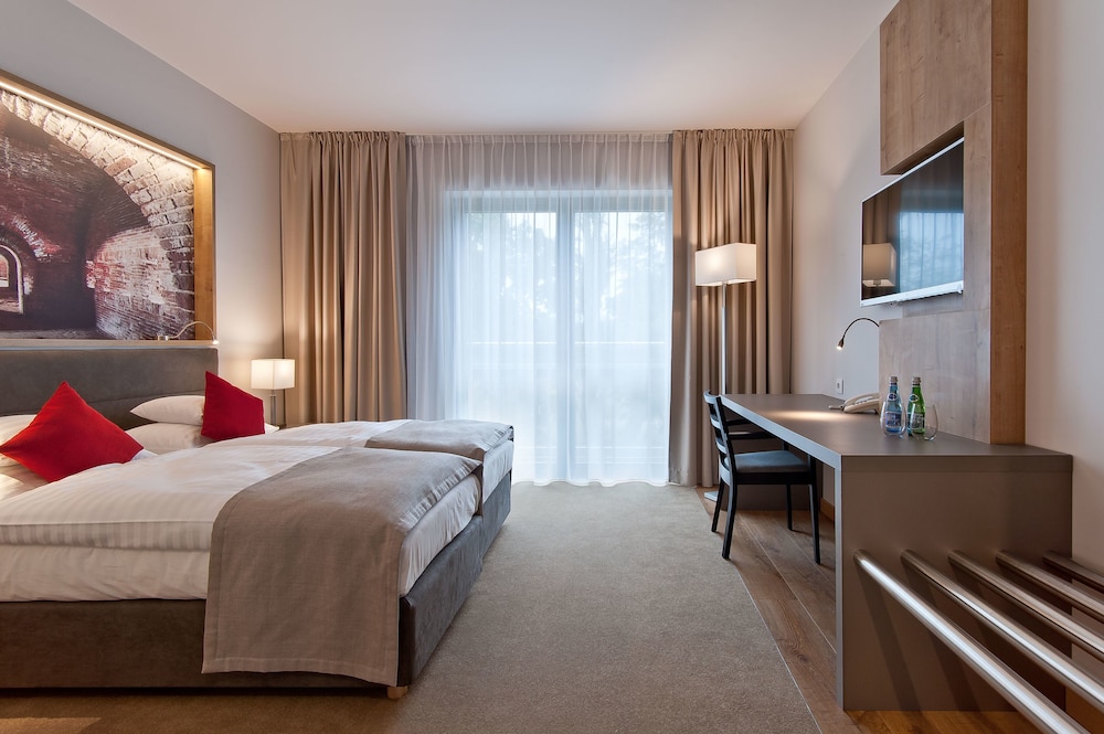 Hotel Forza 13/50