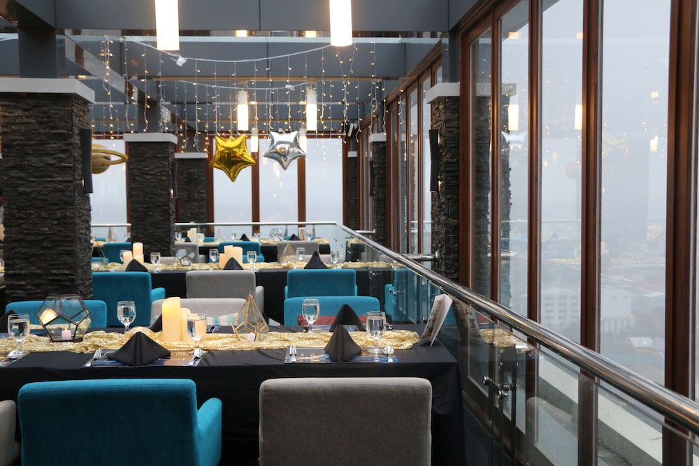 MELIA MAKASSAR 44/73