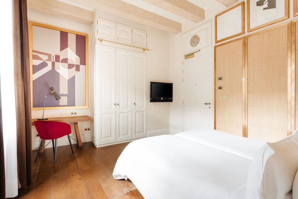 Hotel DO Plaça Reial 24/67