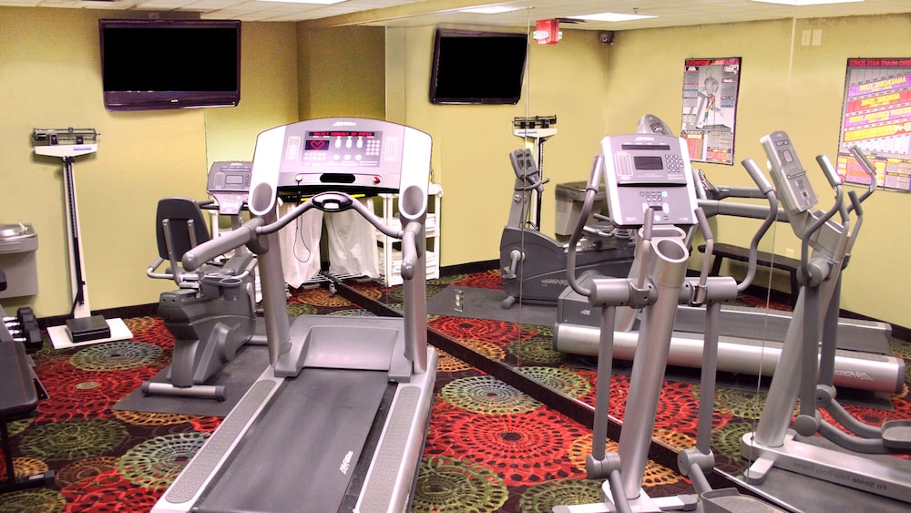 Holiday Inn Express Jamestown 25/39