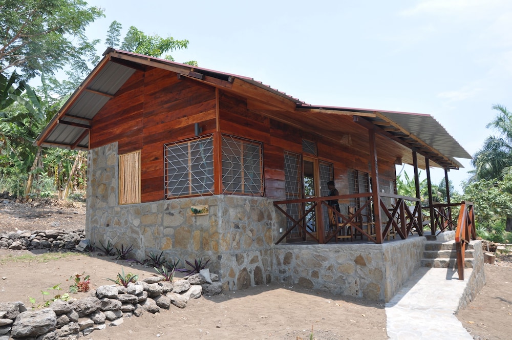Mucumbli Hotel 5/48