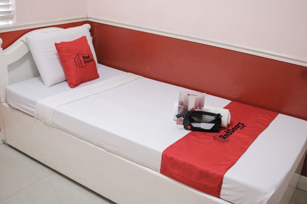 Reddoorz Bonifacio St Cebu 25/39