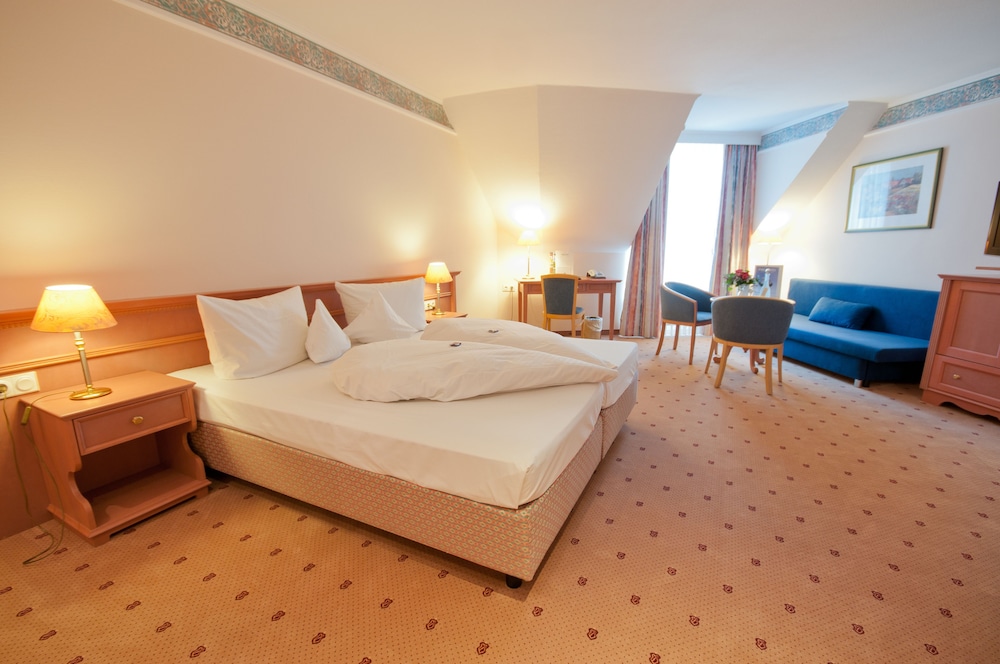 Parkhotel Altmuhltal 4/50