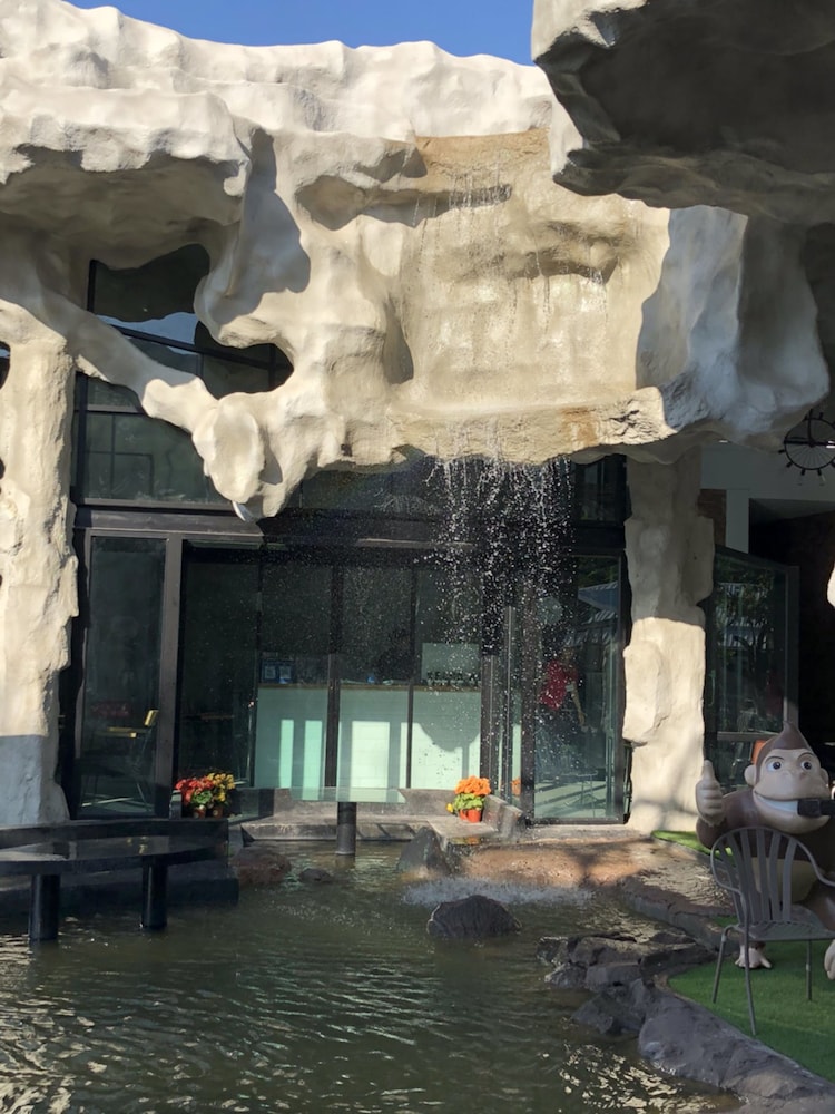 I View Park Resort 7/71