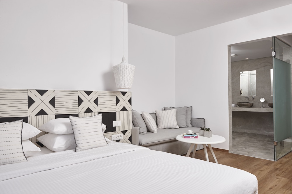 Kosmoplaz Beach Hotel 19/77