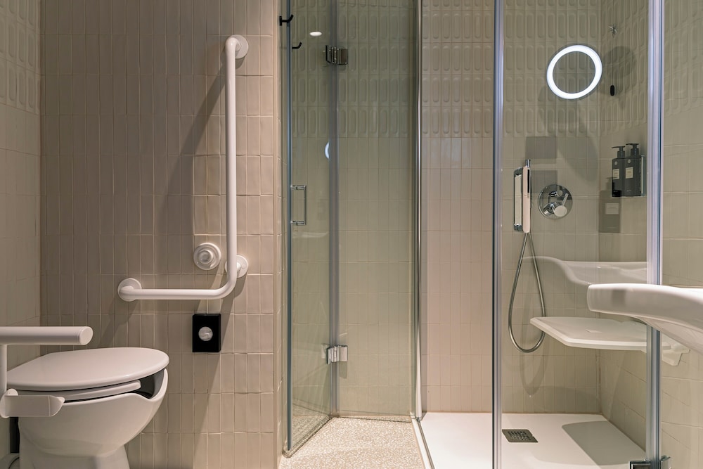 غرفة بريستيج بسرير كينج لذوي الإعاقة، Living Place Hotel 4/4