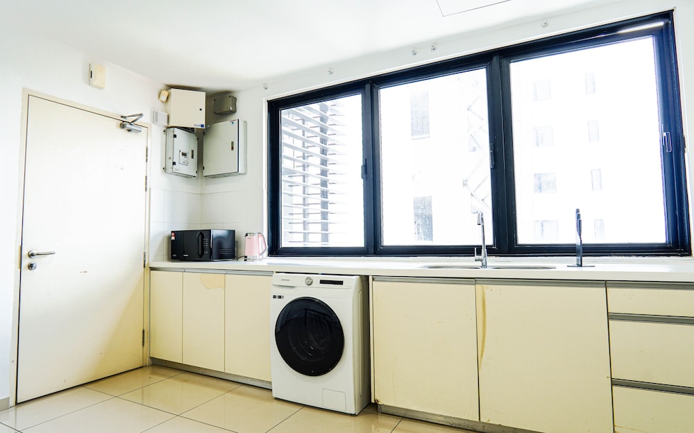 Encorp Strand Residence at Kota Damansara 9/50