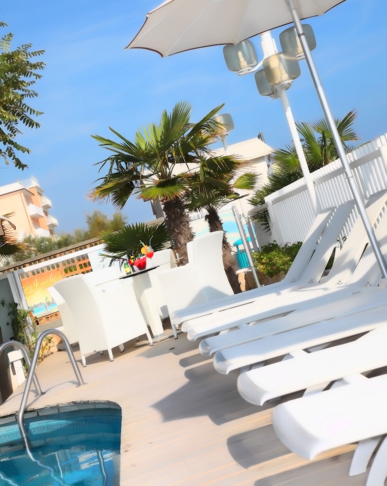 Hotel Rivamare 45/73